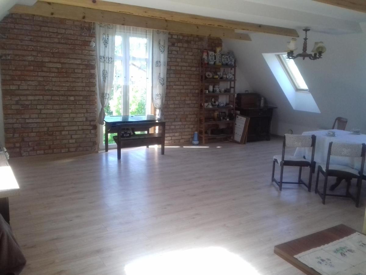 Bed and Breakfast Izdebka W Zaciszu Czarna Dabrowka Exterior foto
